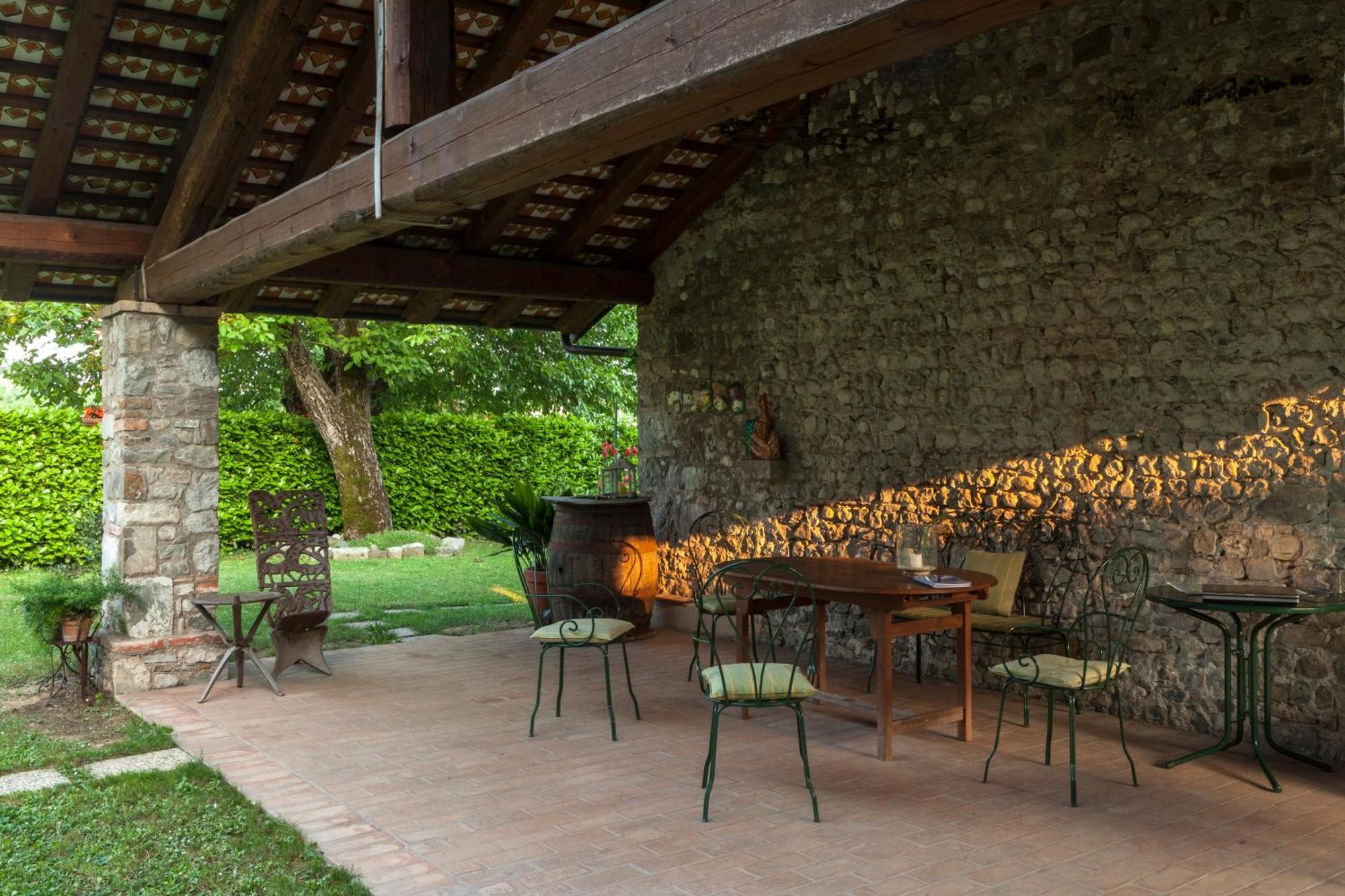 B&B La Casa Del Sole Manzano Luaran gambar