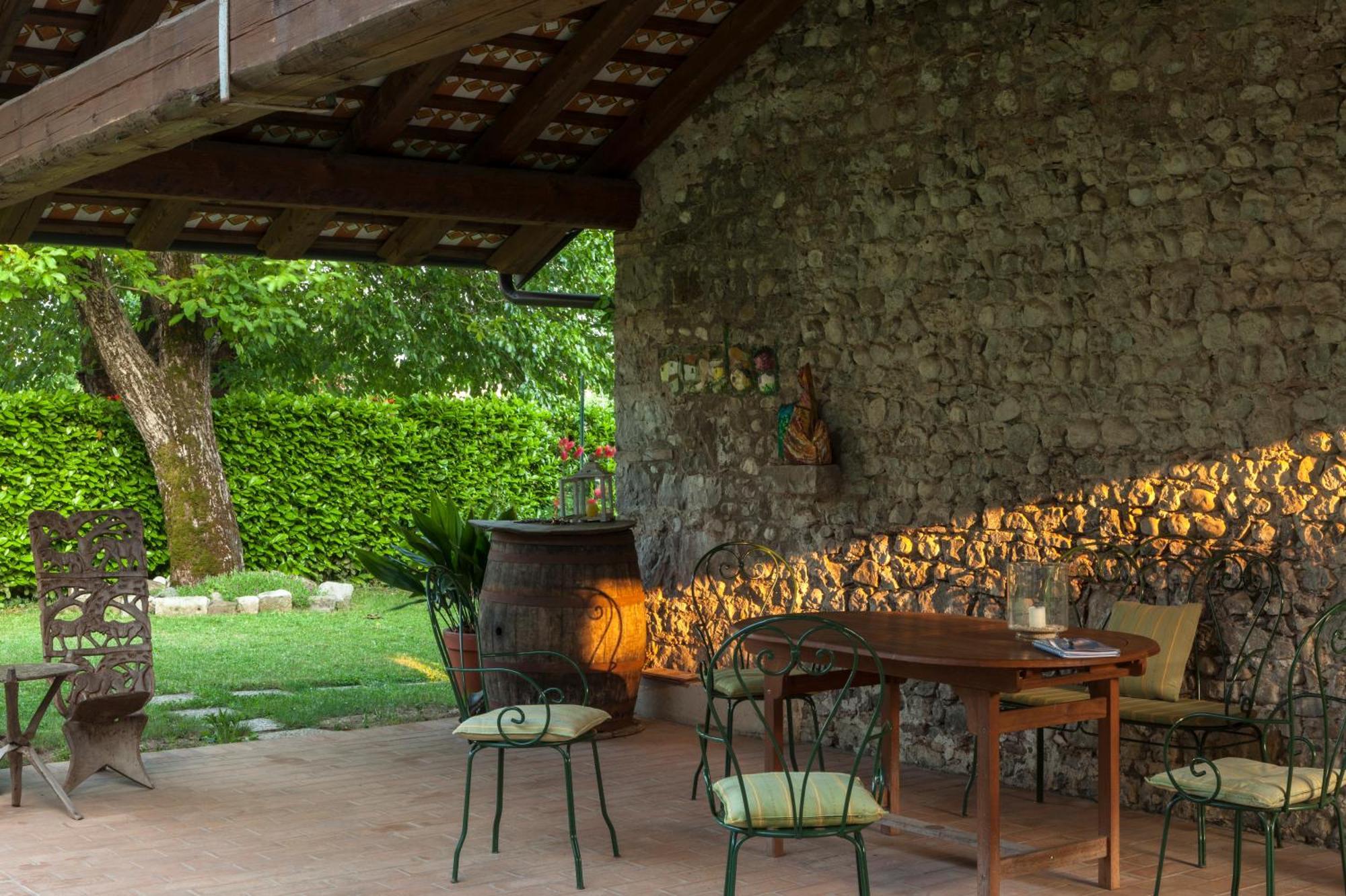 B&B La Casa Del Sole Manzano Luaran gambar